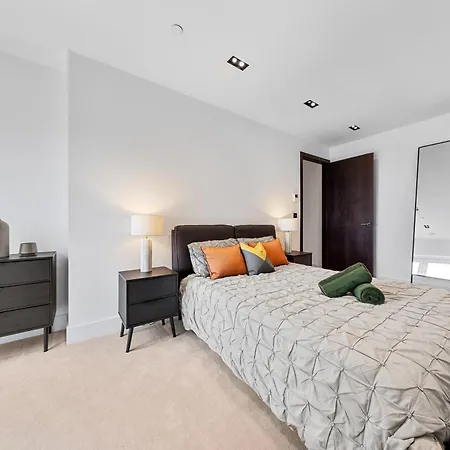 Heart Of Central London Panoramic View 2 Bedroom Designer Luxury Apartment - Pool And Gym Access Exterior photo