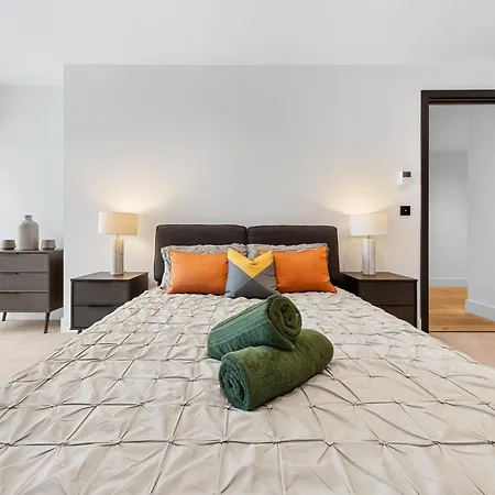 Heart Of Central London Panoramic View 2 Bedroom Designer Luxury Apartment - Pool And Gym Access Exterior photo