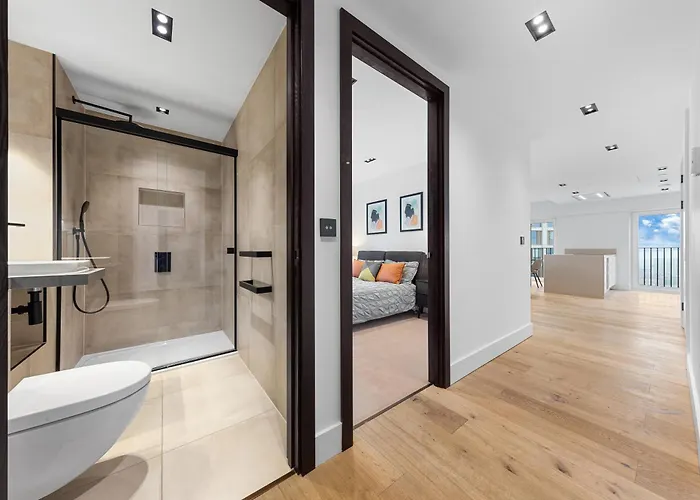 Heart Of Central London Panoramic View 2 Bedroom Designer Luxury Apartment - Pool And Gym Access