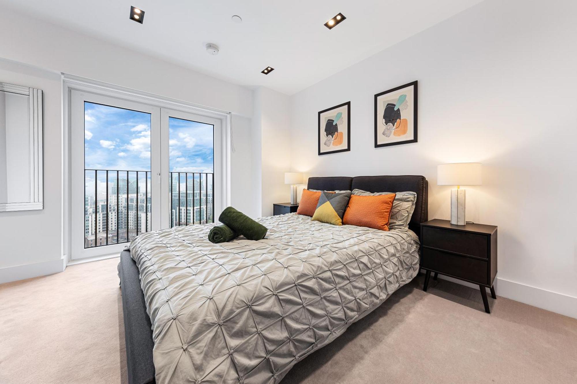 Heart Of Panoramic View 2 Bedroom Designer Luxury - Pool And Gym Access Londra